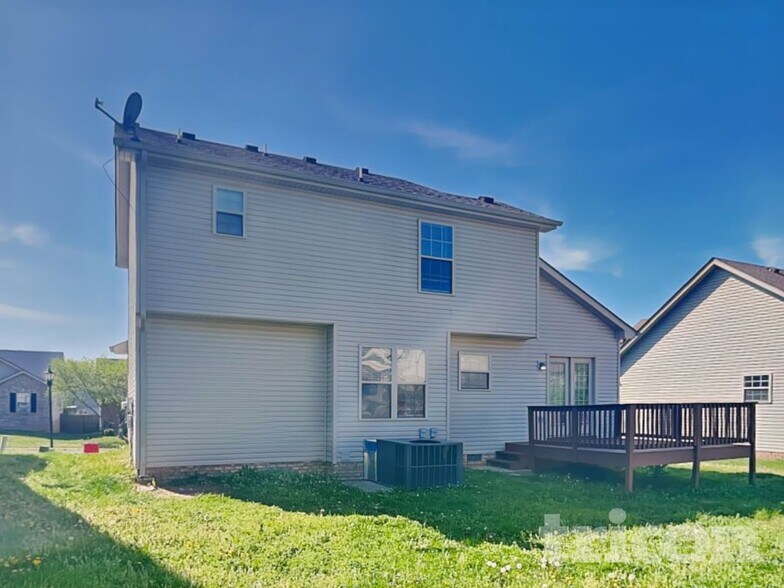 Building Photo - 629 Wolfchase Dr