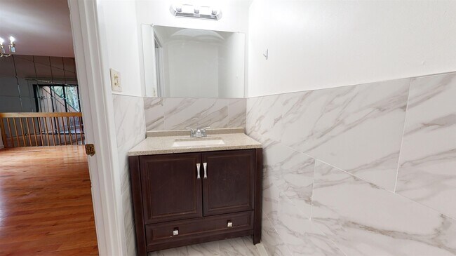 Building Photo - 602 Sanderling Ct