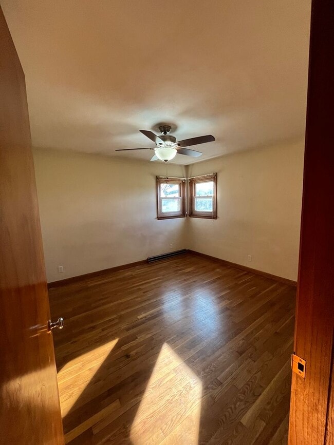 Building Photo - Holiday Home - Coming Soon