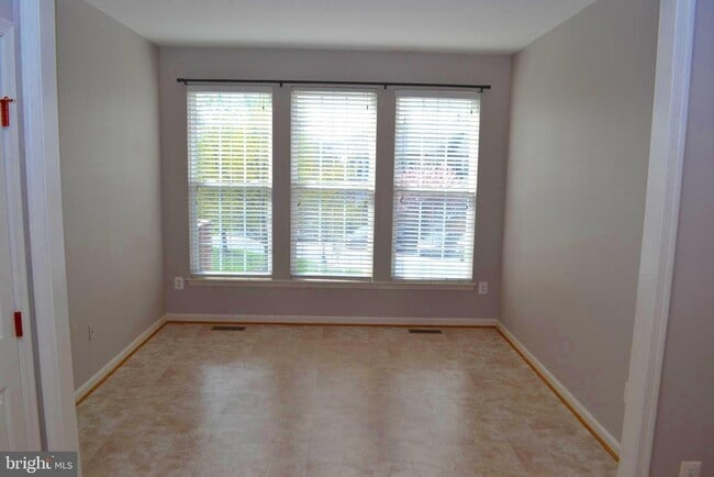 Building Photo - 1725 Emory St