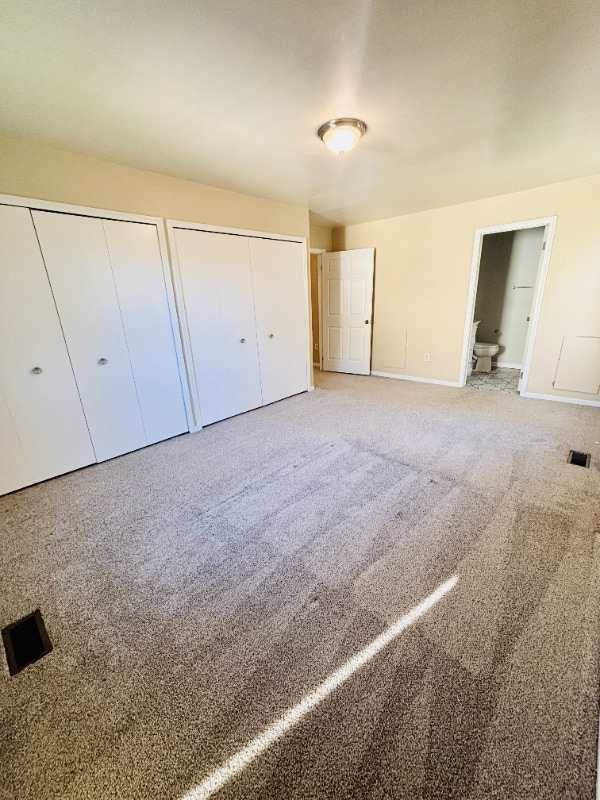 Building Photo - 116 Regents Blvd