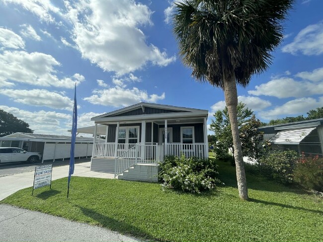 Primary Photo - 13128 Lemon Ave