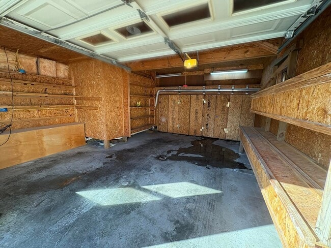 Building Photo - 506 John C Strange St