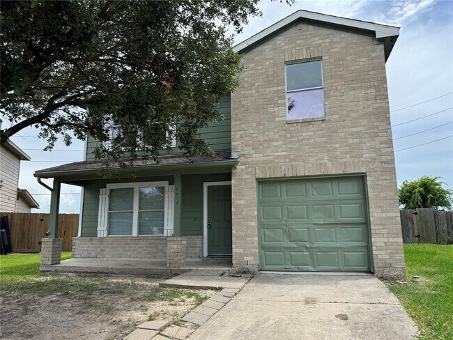 Building Photo - 1402 Grand Prince Ln
