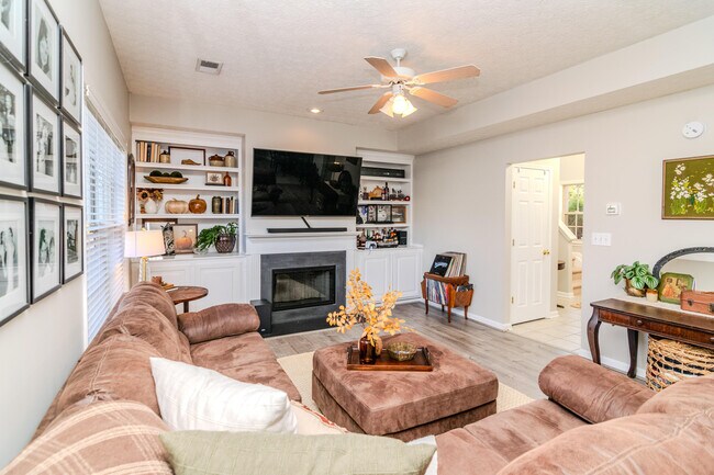 Building Photo - 3041 Sewanee Ln