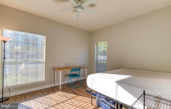 Building Photo - 12154 Penderview Terrace