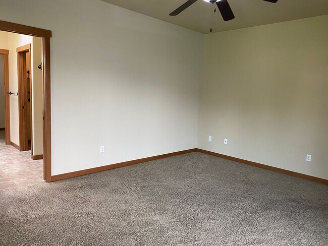 Building Photo - 3-bedroom, 1.75 Bath Home in the Village