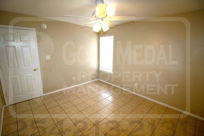 Building Photo - 3408 Barcelona Dr