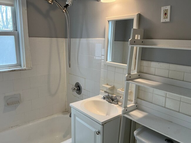 Building Photo - 768 Audrey Dr