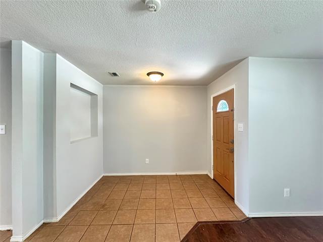 Building Photo - 9831 Dartmouth Dr