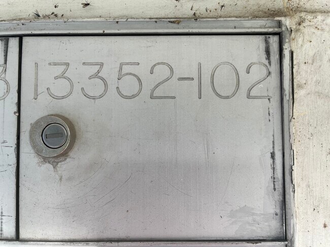 Mailbox - 13352 E Jewell Ave