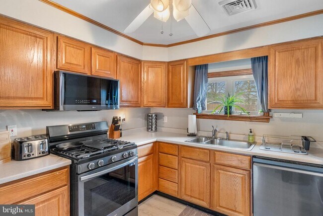 Building Photo - 236 Chippewa Trail