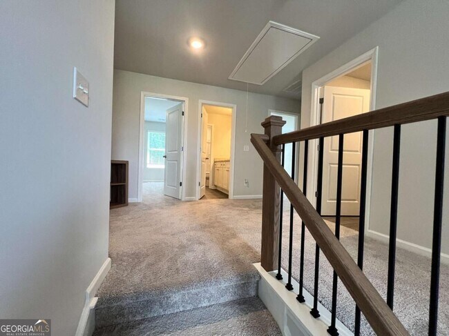 Building Photo - 109 Cedar Wood Trce