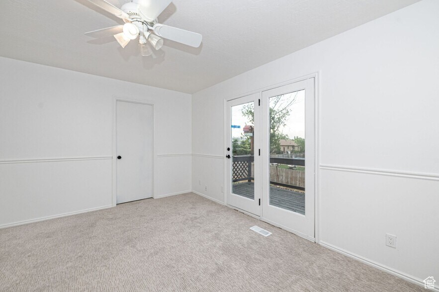 Building Photo - 6329 S Fairwind Dr