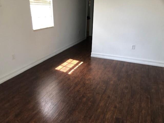 Building Photo - 6903 Julia Gardens Dr