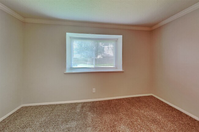 Building Photo - 20206 Monkswood Dr
