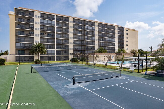 Building Photo - 500 Palm Springs Blvd