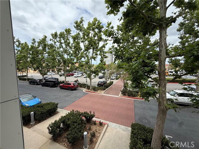 Building Photo - 177 E City Pl Dr
