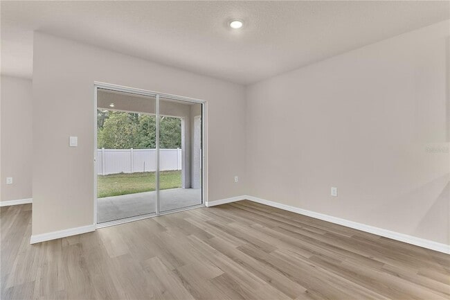 Building Photo - 2924 NE 20th Ter