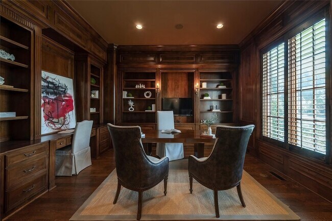 Building Photo - 4311 Brookview Dr