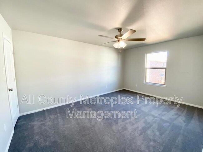 Building Photo - 4723 Amal Saleh Dr