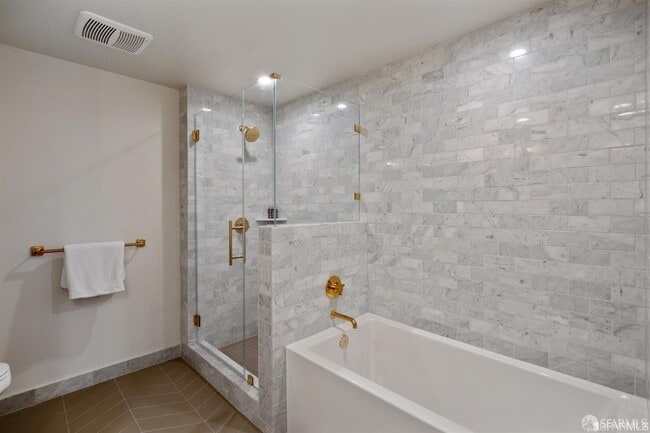 Building Photo - 401 Harrison St