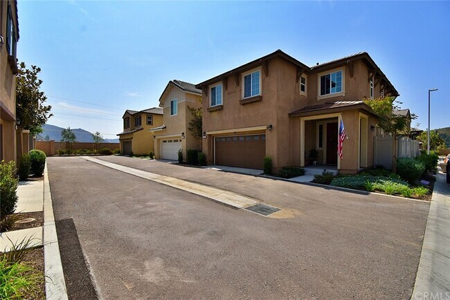 Building Photo - 231 Dun Blazer Wy