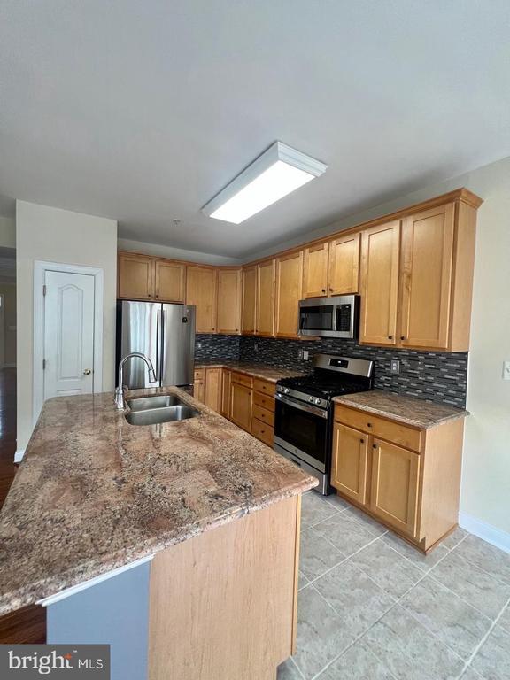 Building Photo - 22106 Fair Garden Ln