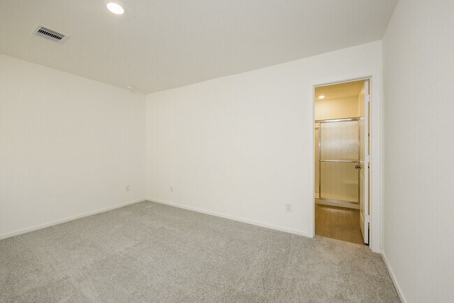 Building Photo - 13495 Bay Springs Dr