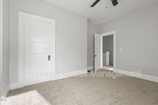 Building Photo - 1155 N Columbus St