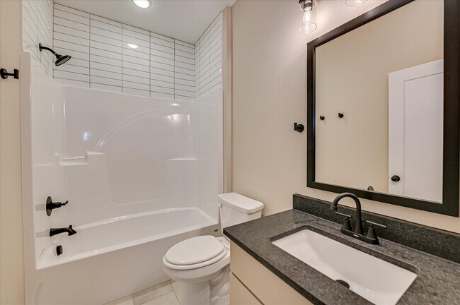 Building Photo - 3094 Banter Dr