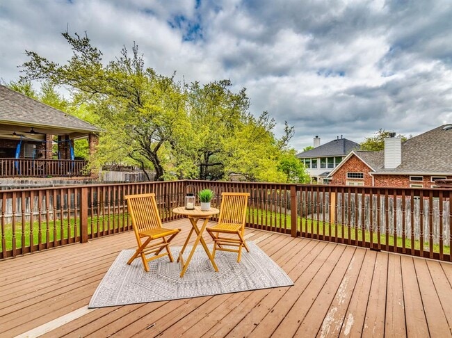 Building Photo - 1301 Horseback Hollow