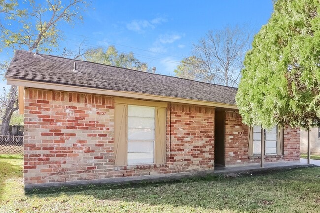 Building Photo - 5139 Wickview Ln