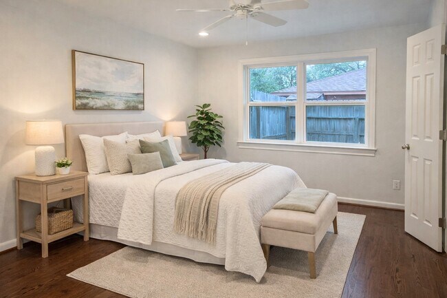 Building Photo - 7953 Turquoise Ln