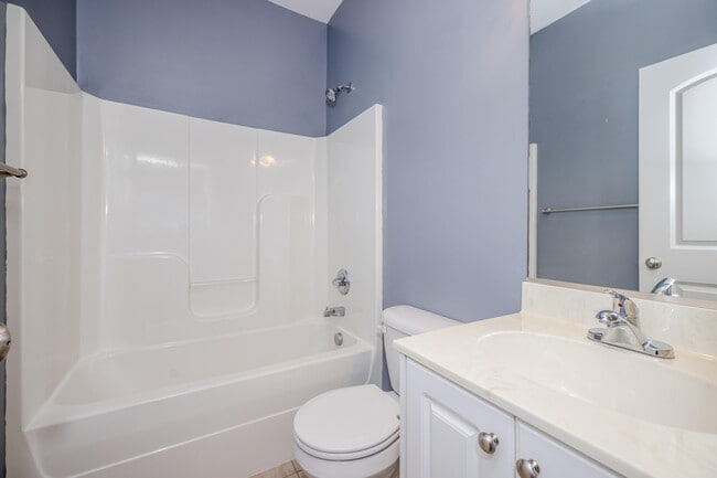 Building Photo - 528 Casey Ct