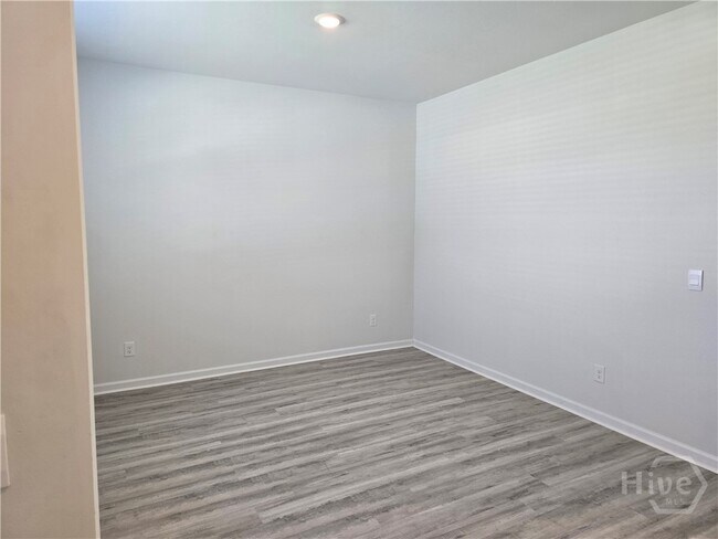 Building Photo - 158 Kraft Kove