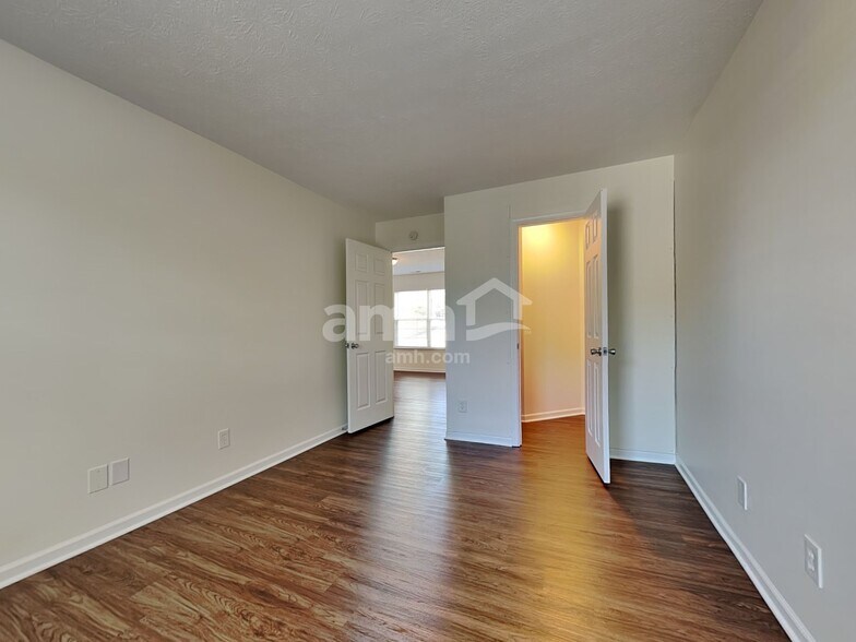 Building Photo - 8525 Morgan Dr