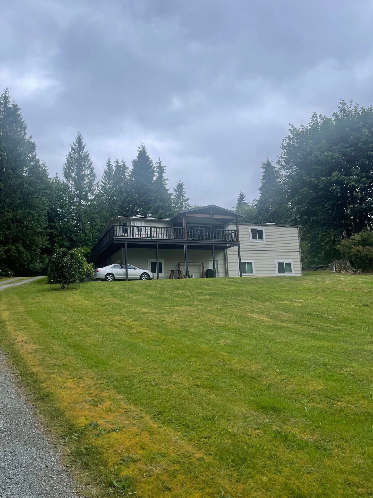 Building Photo - 10715 W Lake Joy Dr NE
