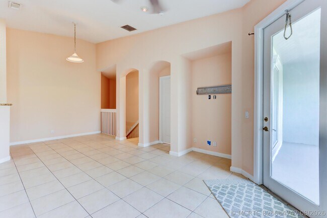 Building Photo - 3061 Laurel Ridge Cir
