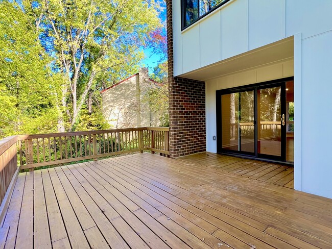 Building Photo - 11083 Saffold Way
