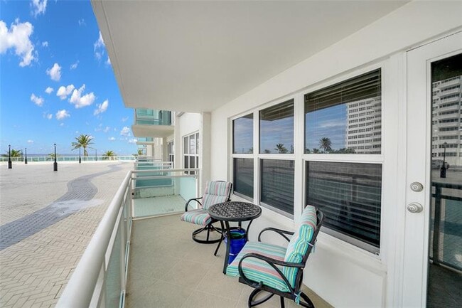 Building Photo - 3900 Galt Ocean Dr