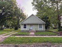 Building Photo - Nice updated house in a quiet neighborhood