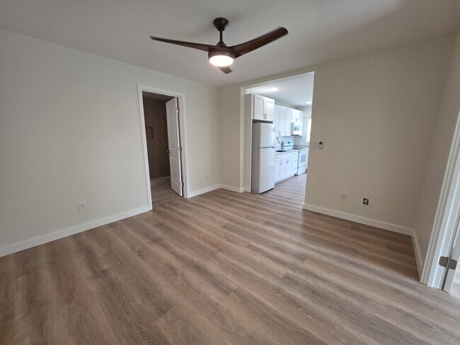 Building Photo - 1043 Kainui Dr