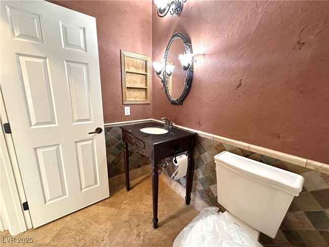 Building Photo - 271 Tayman Park Ave