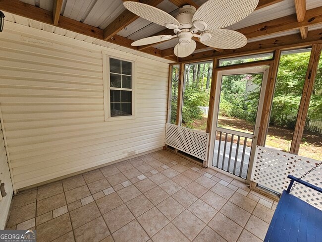 Building Photo - 701 S Fairfield Dr