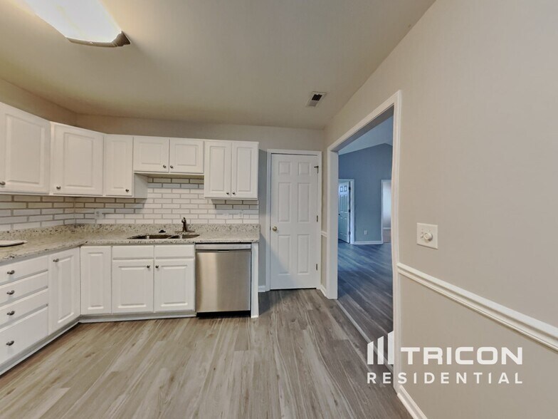 Building Photo - 1036 Glyn Water Ln