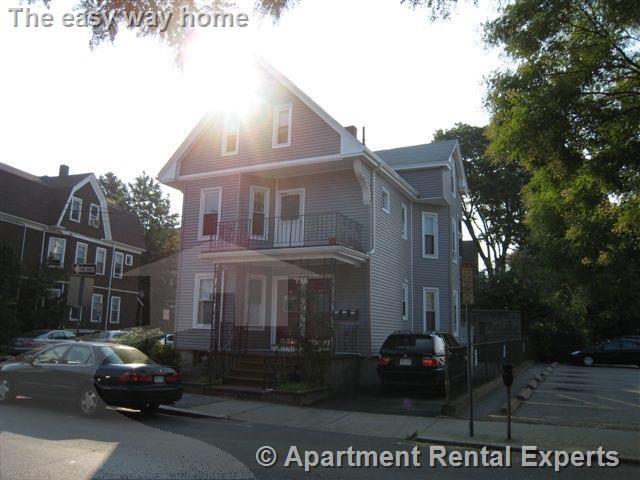 Building Photo - 17-19 Cutter Ave Unit #1