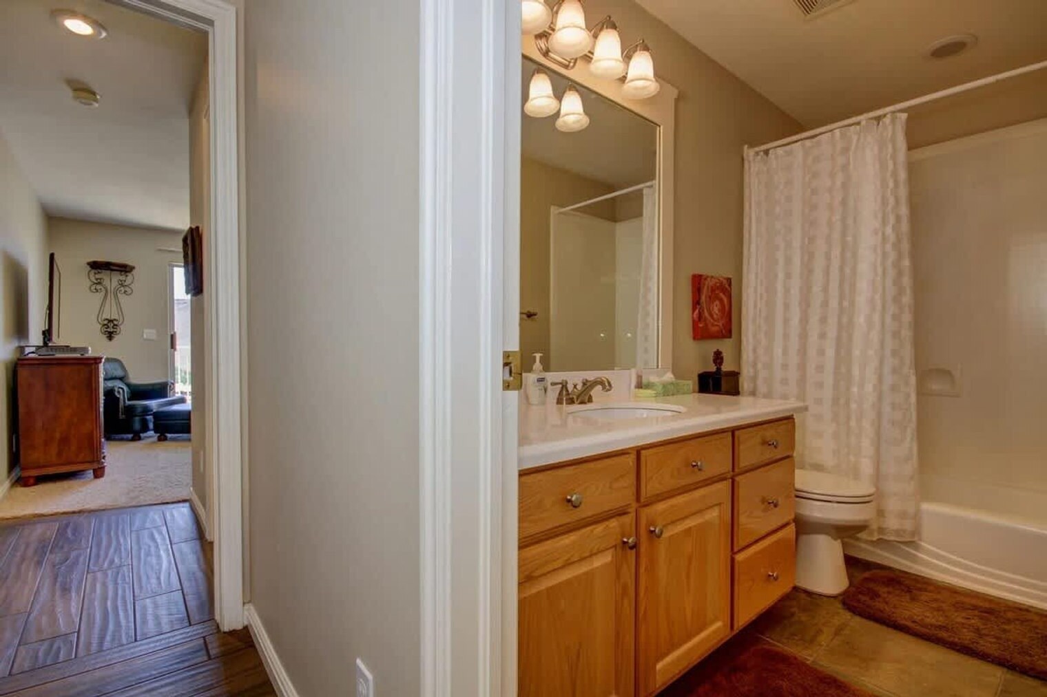 Building Photo - 1845 W Canyon View Dr