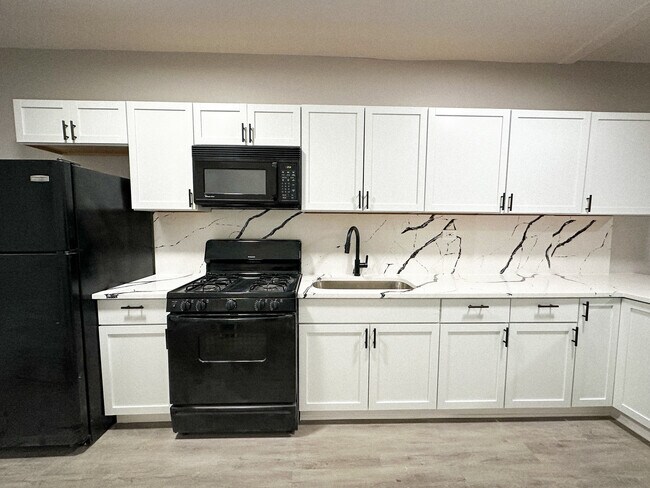 Building Photo - 4134 N Keystone Ave