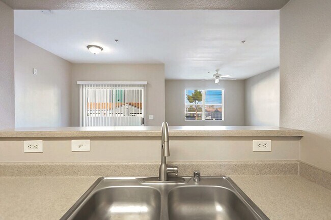 Building Photo - 2 Suite 1st Floor Condo In Gated Northwest...
